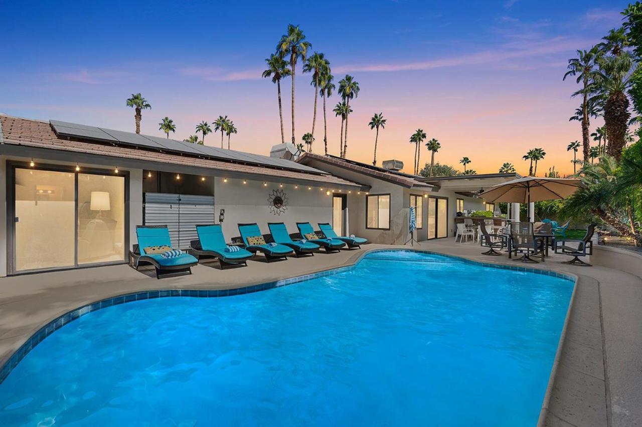 Los Compadres Oasis - 5 Bedroom Palm Springs Exterior photo