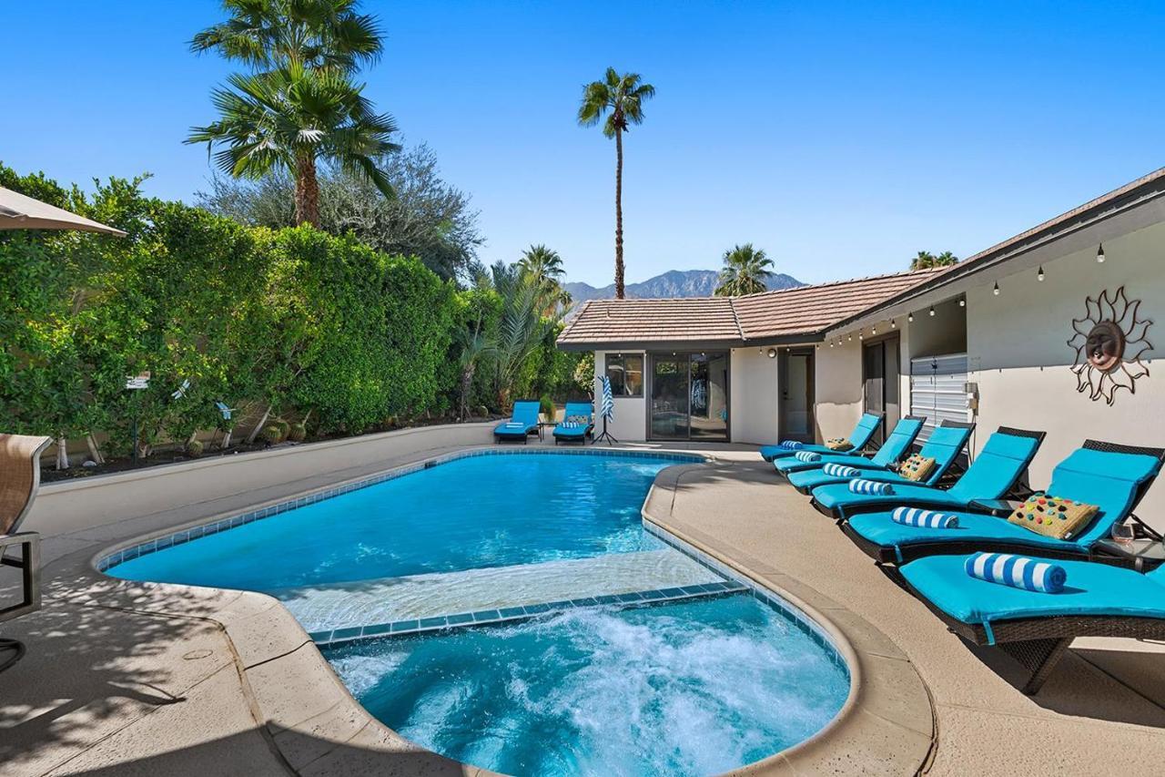 Los Compadres Oasis - 5 Bedroom Palm Springs Exterior photo